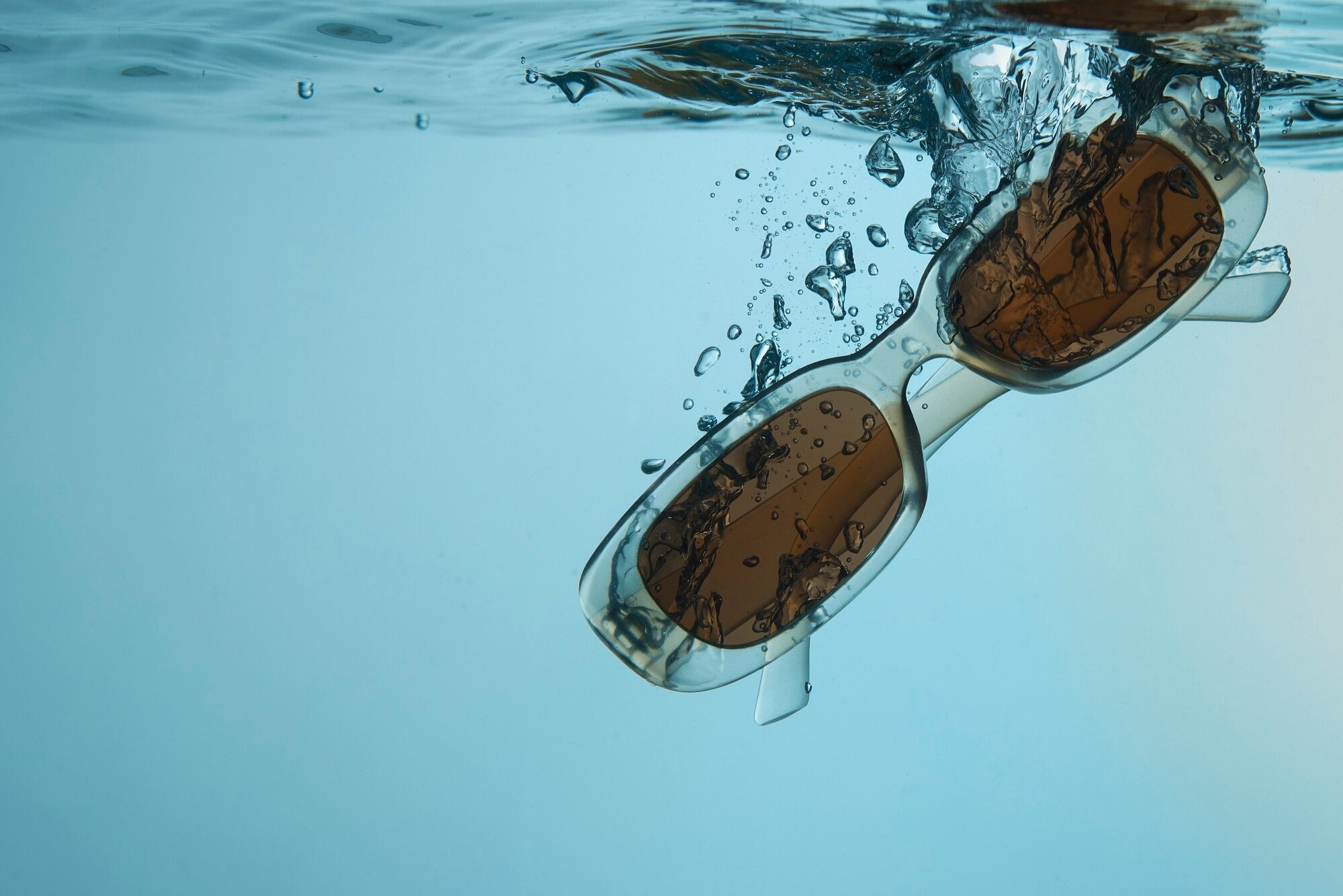 Protección ocular en el agua: guía esencial