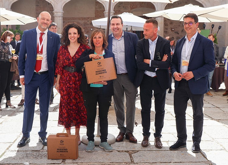 LA EMPRESA SEGOVIANA AWA SUNGLASSES, LAS GAFAS QUE FLOTAN, GANA EL CONCURSO 'LA CANTERA DEL TALENTO'.