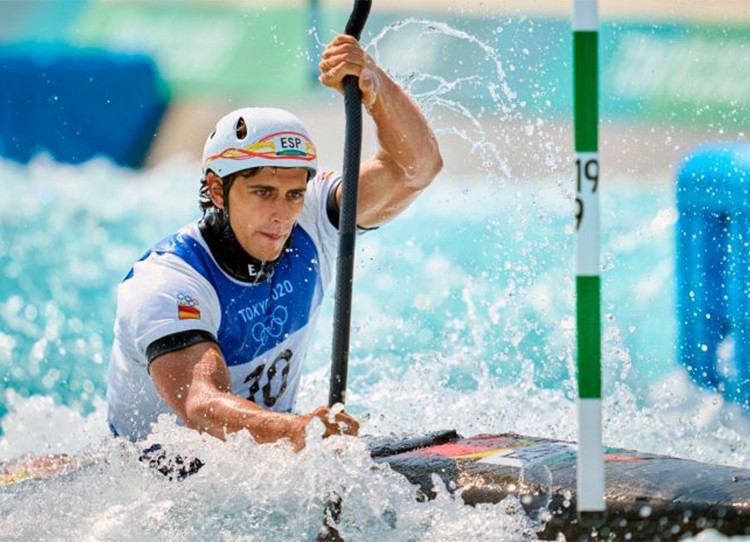 DAVID LLORENTE: EN EL PODIO DE LA 'UNSINKABLE LIFE' A BORDO DE SU PIRAGUA